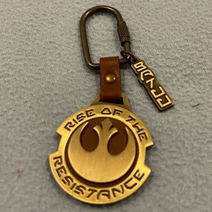 Rise of the Resistance Keychain